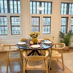Le Faubourg Suites